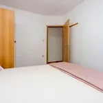 Apartment In 45276