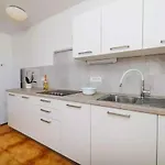 In 45276 Apartment Novi Vinodolski